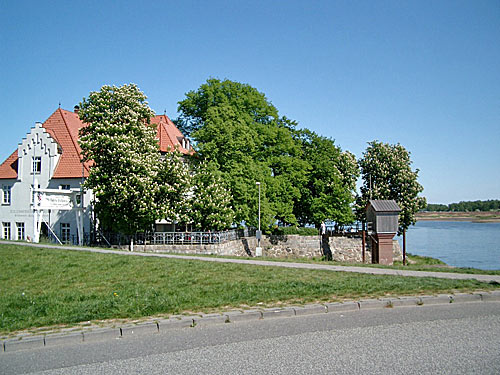 Zollenspieker Faehrhaus